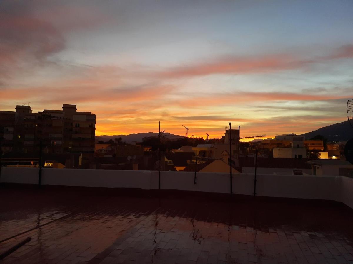 Sunshiny Costa Del Sol - Beach Apartment Fuengirola Zewnętrze zdjęcie